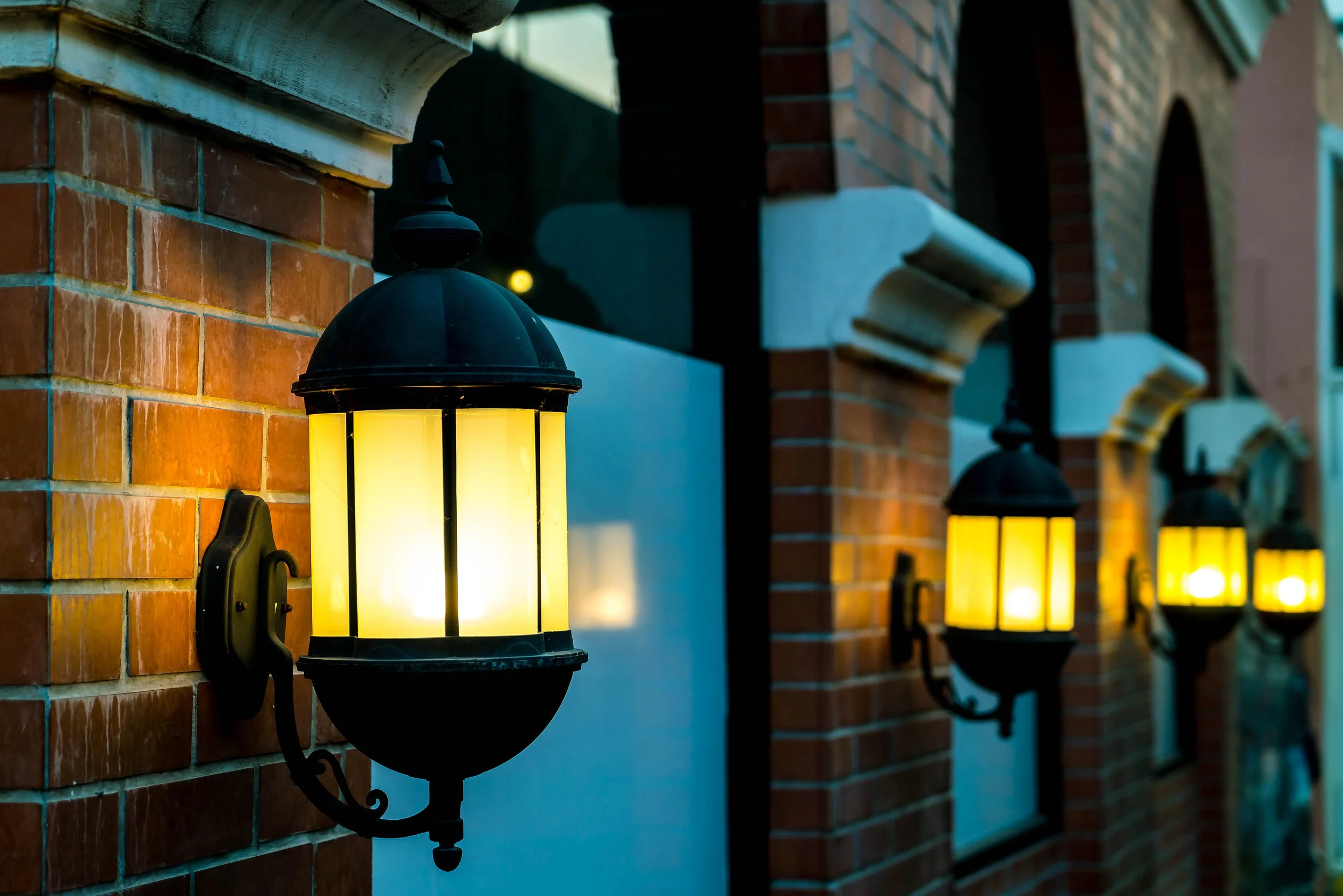 Outdoor garden and patio lighting installation